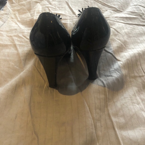 Stuart Weitzman pumps - Picture 9 of 10